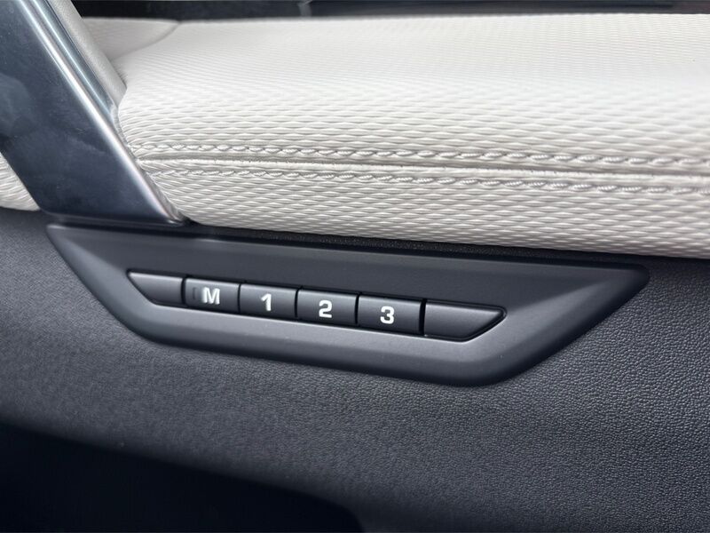 More views of Land Rover Discovery Sport