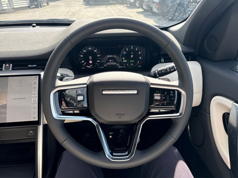 More views of Land Rover Discovery Sport