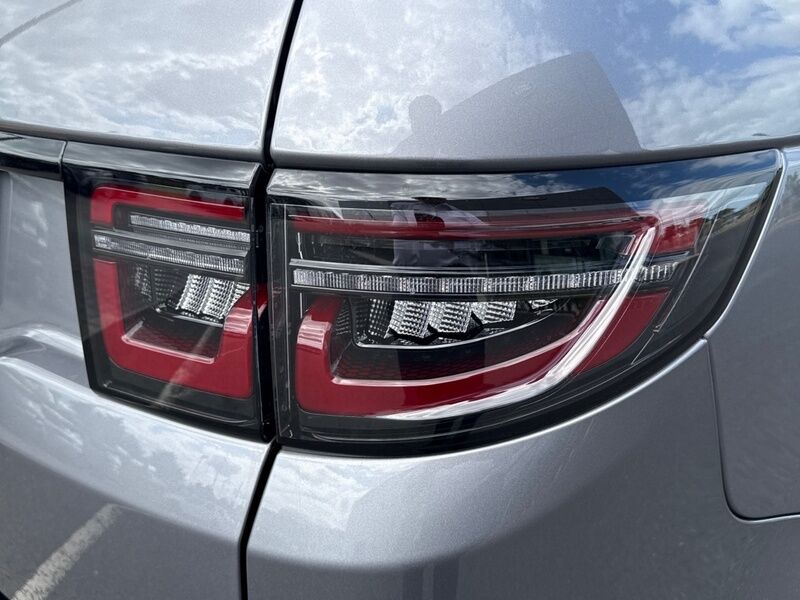 More views of Land Rover Discovery Sport