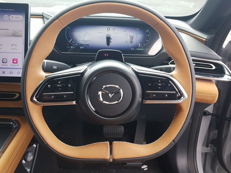 More views of Mazda 6e