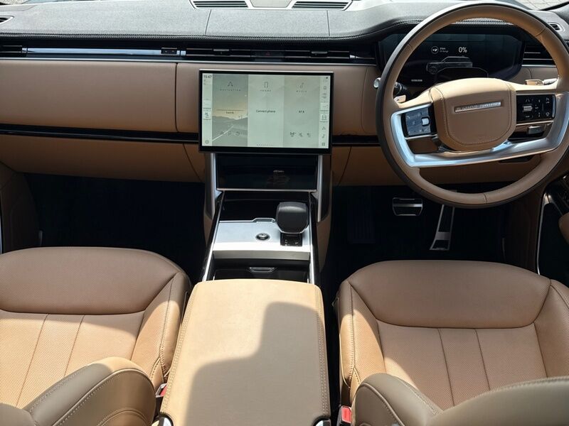 More views of Land Rover Range Rover