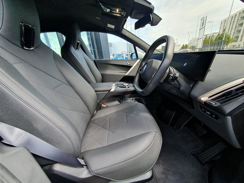 More views of BMW iX