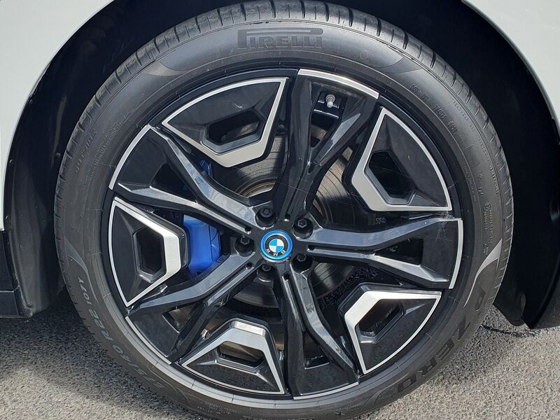 More views of BMW iX