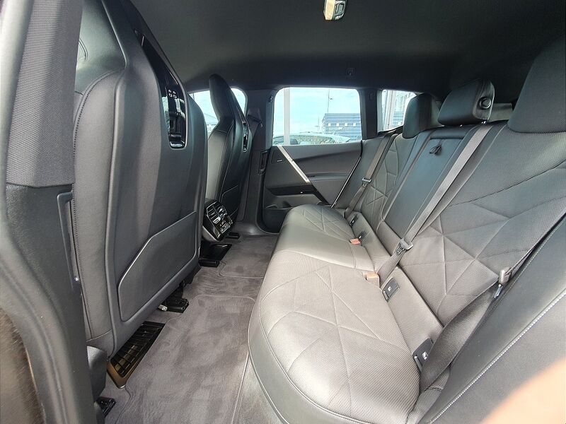 More views of BMW iX