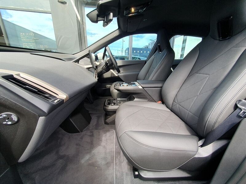 More views of BMW iX