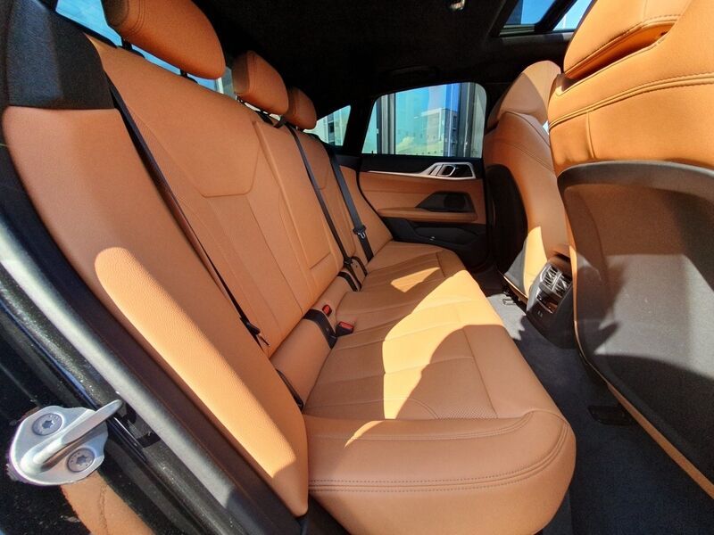More views of BMW i4