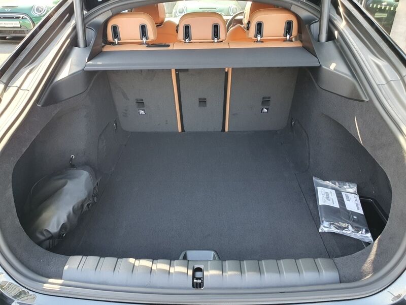 More views of BMW i4