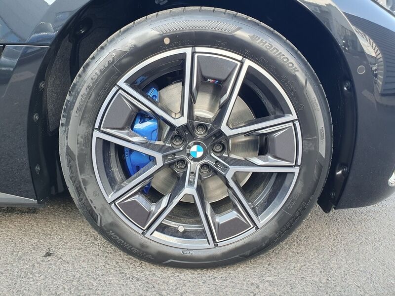 More views of BMW i4