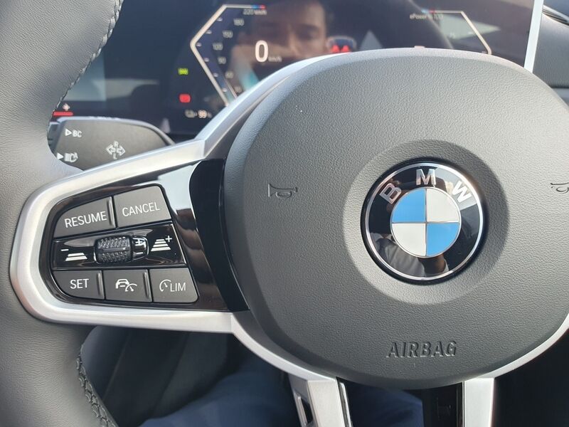 More views of BMW i4
