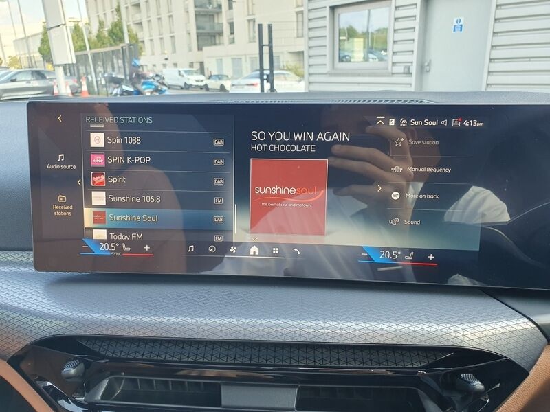 More views of BMW i4