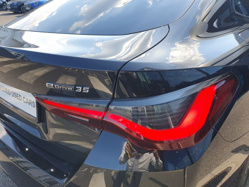 More views of BMW i4