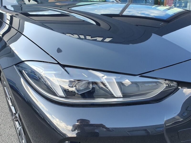 More views of BMW i4