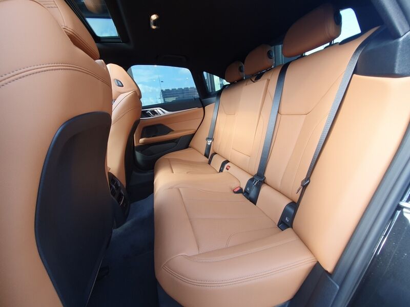 More views of BMW i4