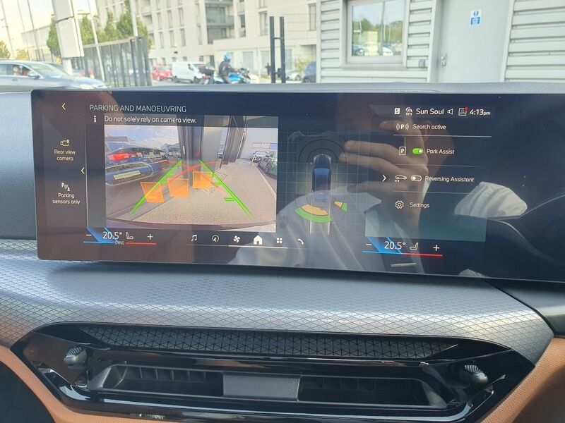 More views of BMW i4