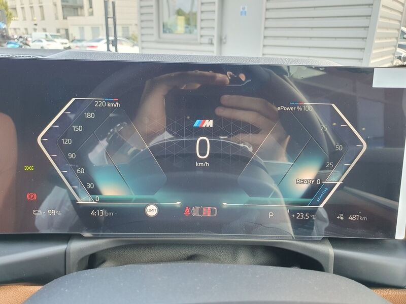 More views of BMW i4