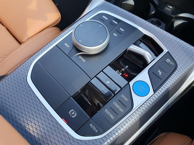 More views of BMW i4