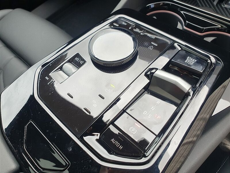 More views of BMW 5-Series