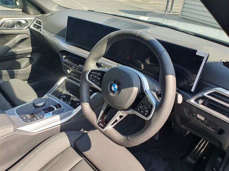 More views of BMW i4