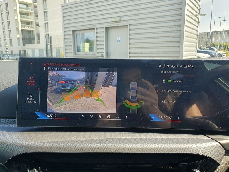 More views of BMW i4