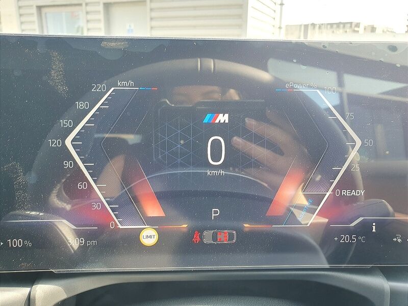 More views of BMW i4