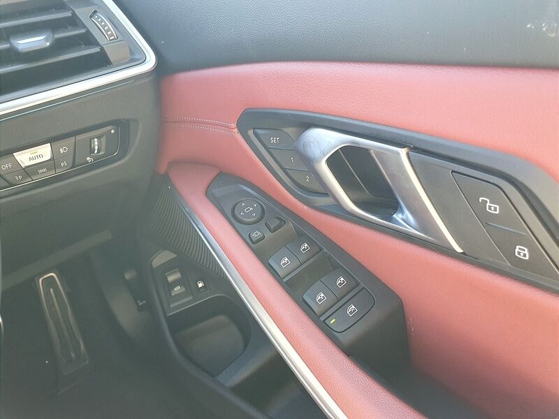 More views of BMW 3-Series
