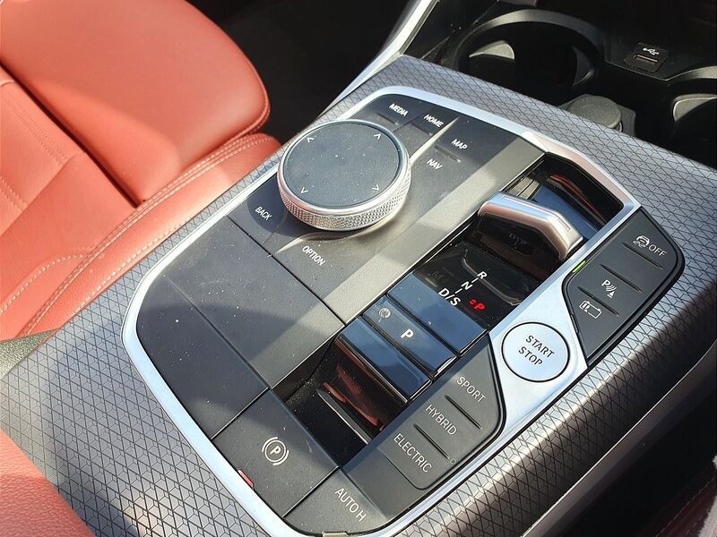 More views of BMW 3-Series