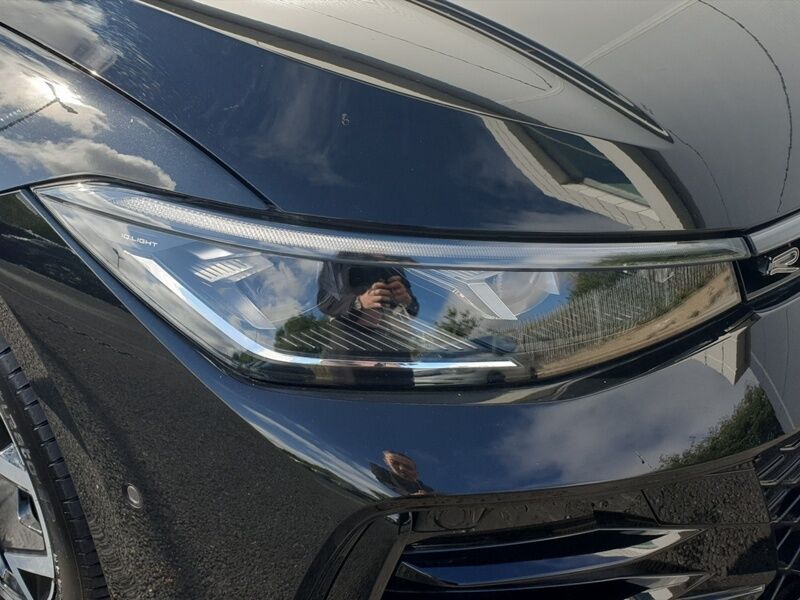 More views of Volkswagen Passat