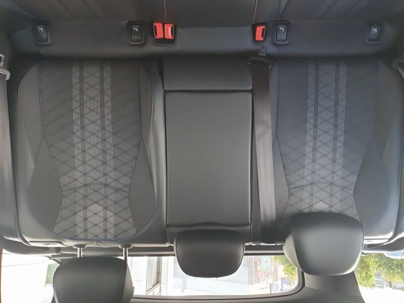More views of Volkswagen Passat