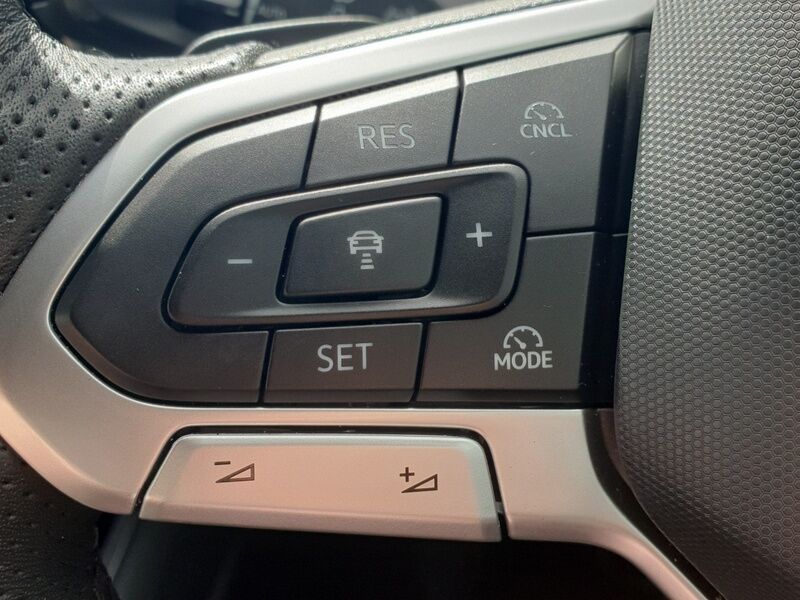 More views of Volkswagen Passat