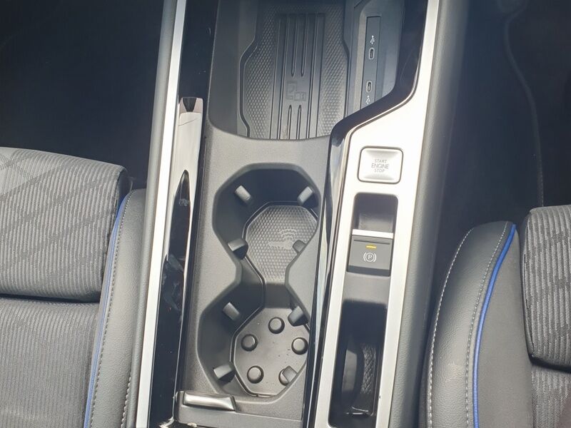 More views of Volkswagen Passat