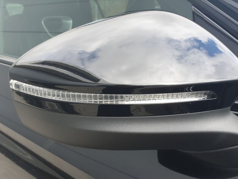 More views of Volkswagen Passat
