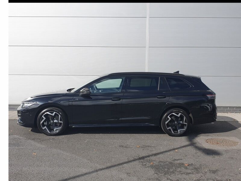 More views of Volkswagen Passat