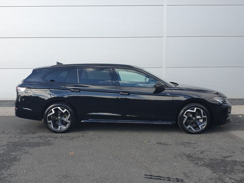 More views of Volkswagen Passat