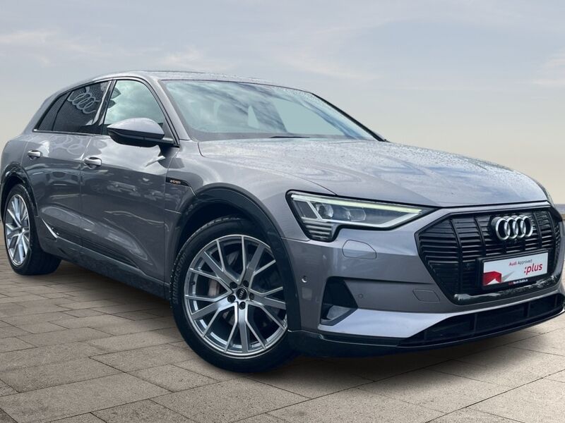 More views of Audi e-tron