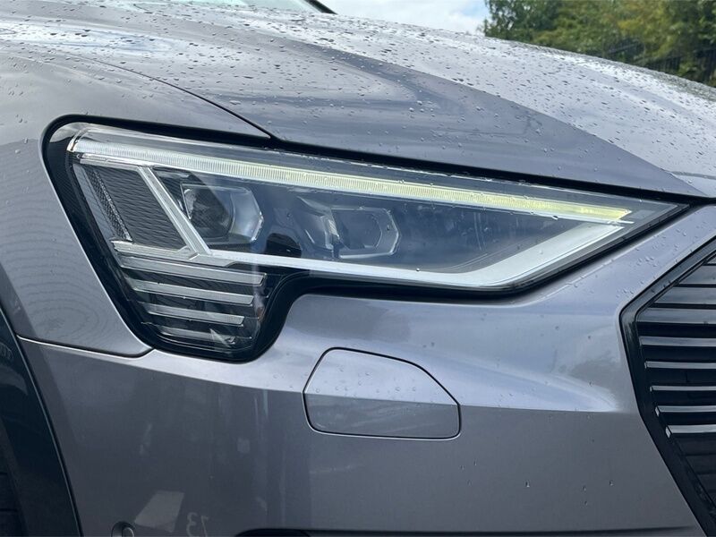 More views of Audi e-tron