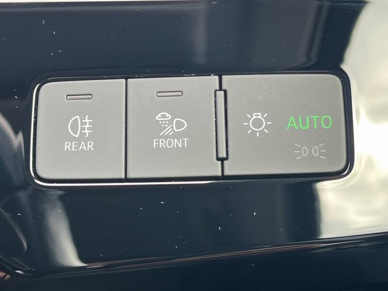 More views of Audi e-tron
