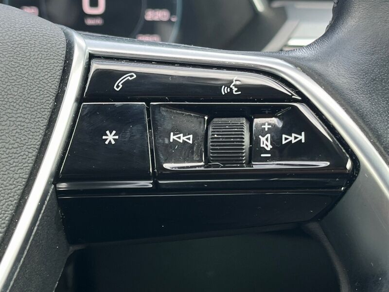 More views of Audi e-tron