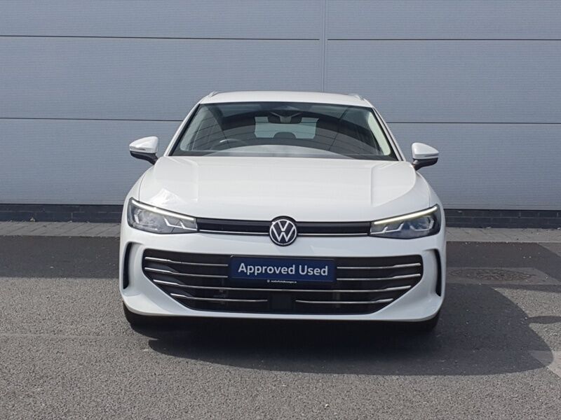 More views of Volkswagen Passat