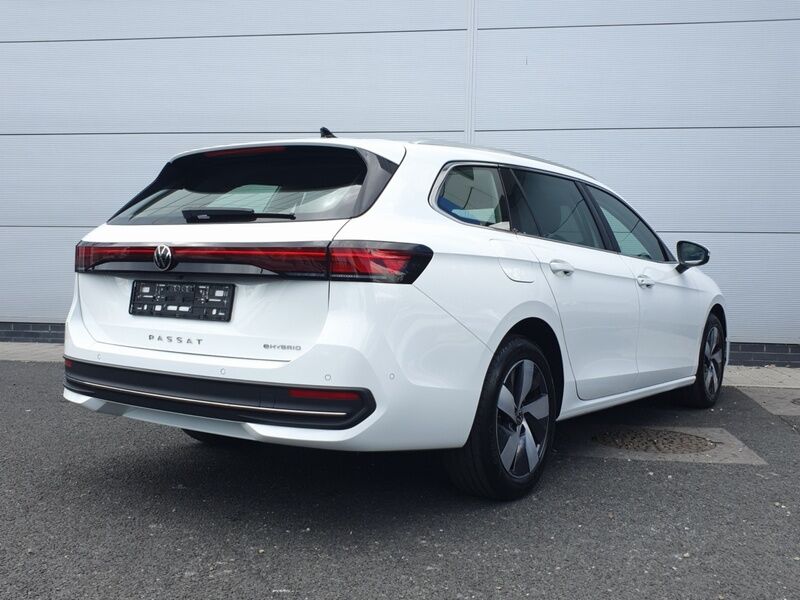 More views of Volkswagen Passat