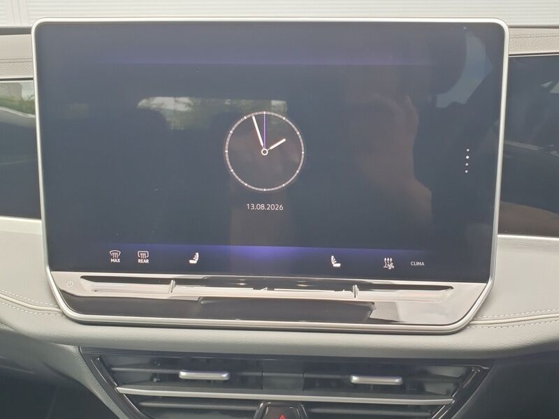 More views of Volkswagen Passat