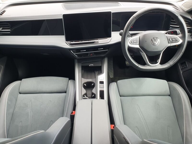 More views of Volkswagen Passat