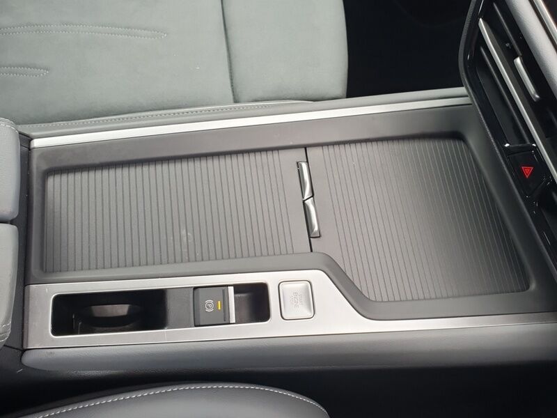 More views of Volkswagen Passat