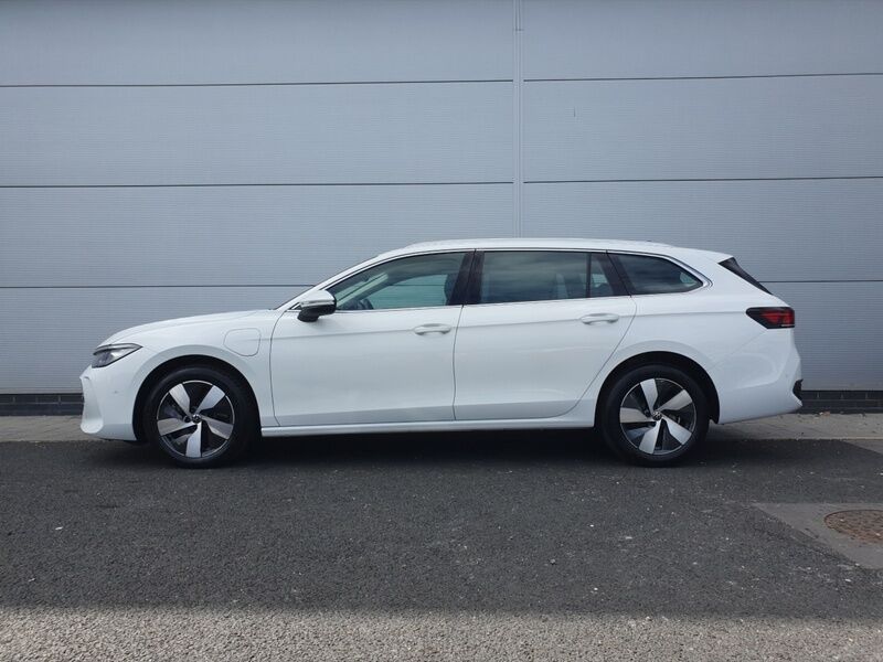More views of Volkswagen Passat