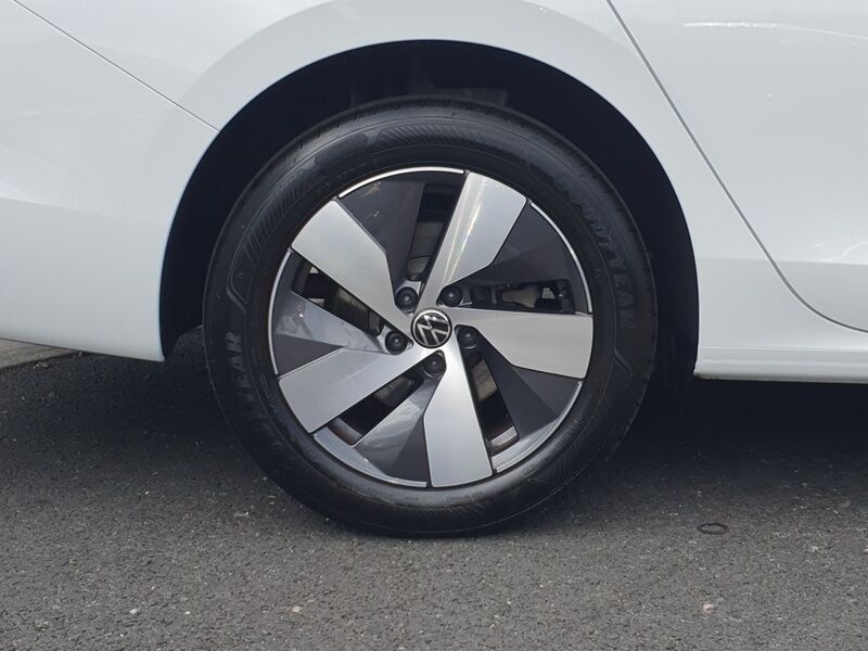 More views of Volkswagen Passat