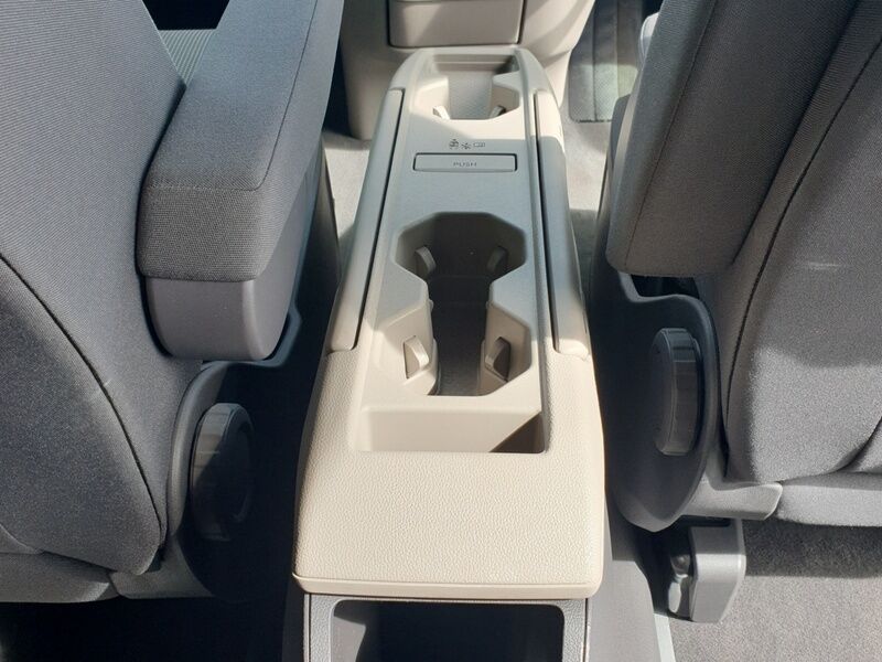 More views of Volkswagen Multivan