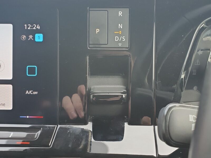 More views of Volkswagen Multivan