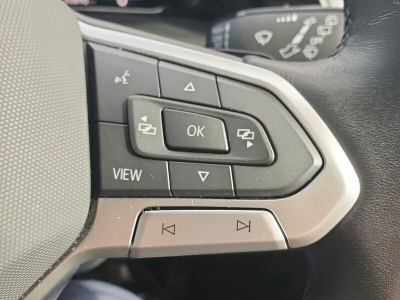 More views of Volkswagen Multivan
