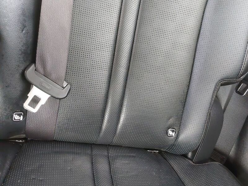 More views of Kia Sorento