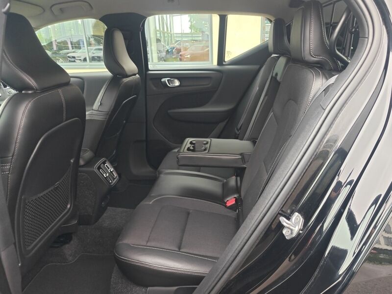 More views of Volvo XC40