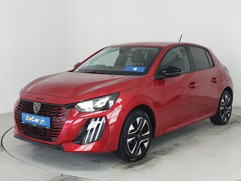 More views of Peugeot 208